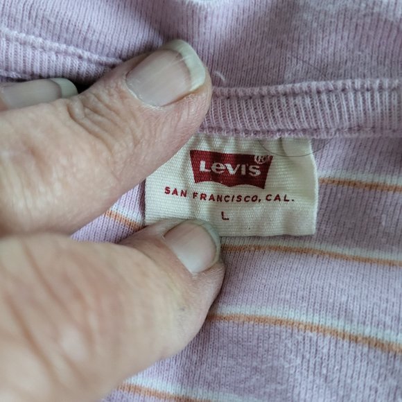 Levi's Ladies Pink Striped Knit Top, sz L (more like a Medium!) - Picture 4 of 6